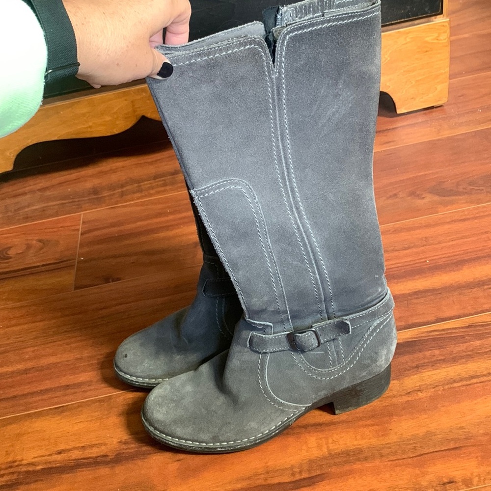 Womens CLARKs boots